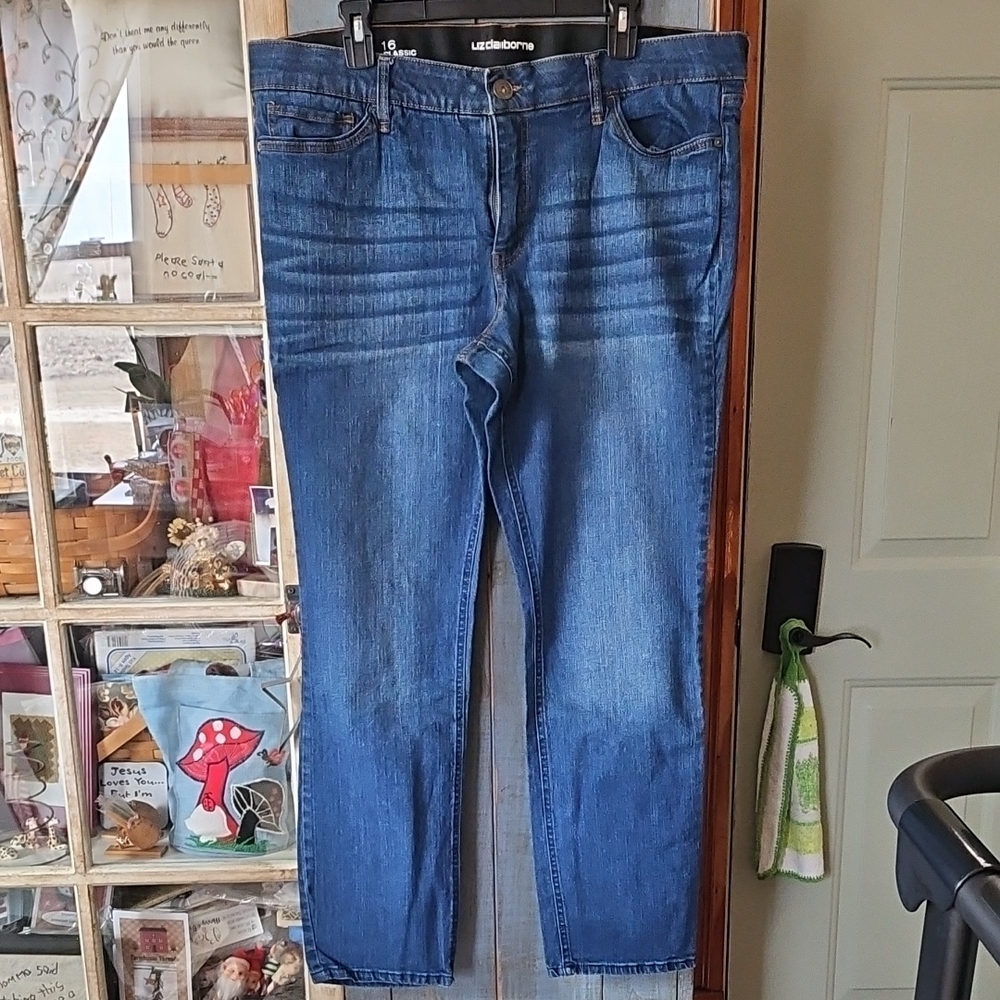 Liz Claiborne Classic Skinny Jeans